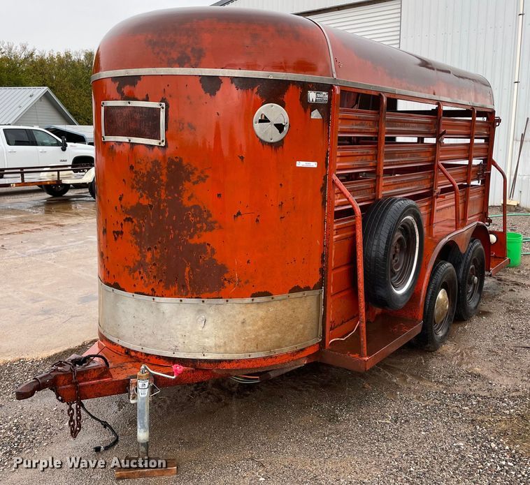 WW  livestock trailer - NZ9006