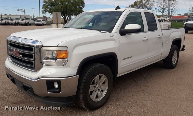 2015 GMC Sierra 1500  Double Cab pickup truck - OF9538