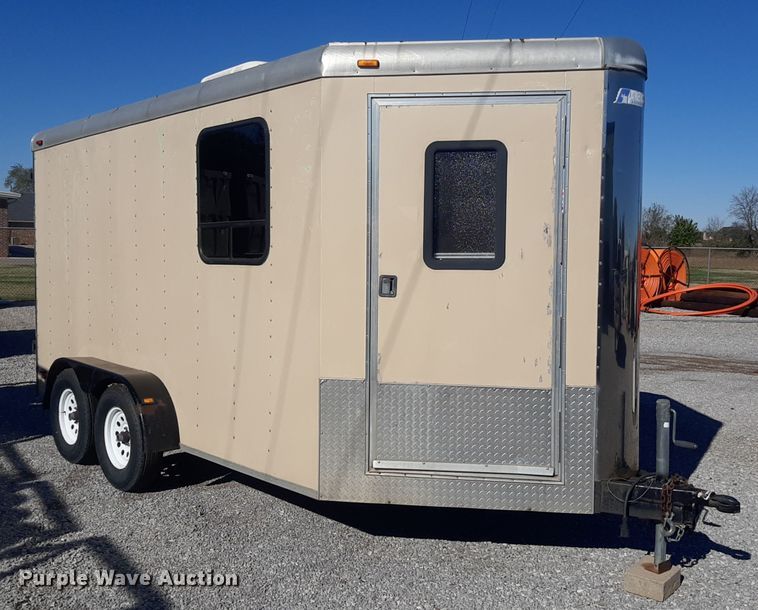 2001 Pace VC718TA2  enclosed cargo trailer - OF9590