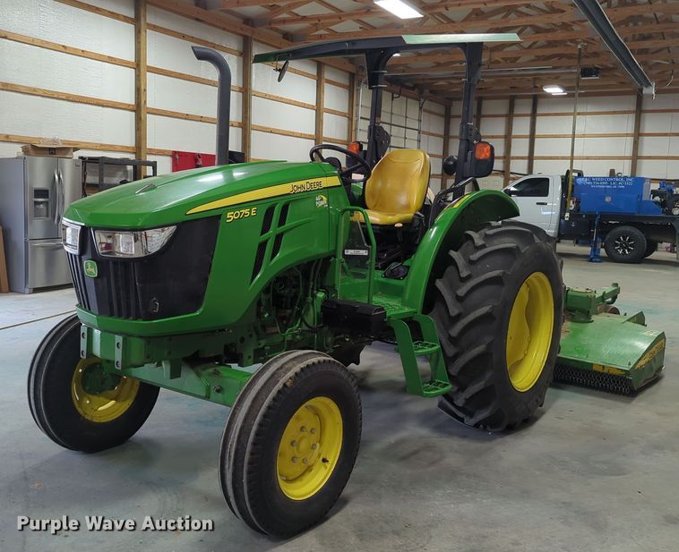 2018 John Deere 5075E  tractor - OL9099