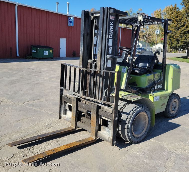 Clark CGP40  forklift - DA7217