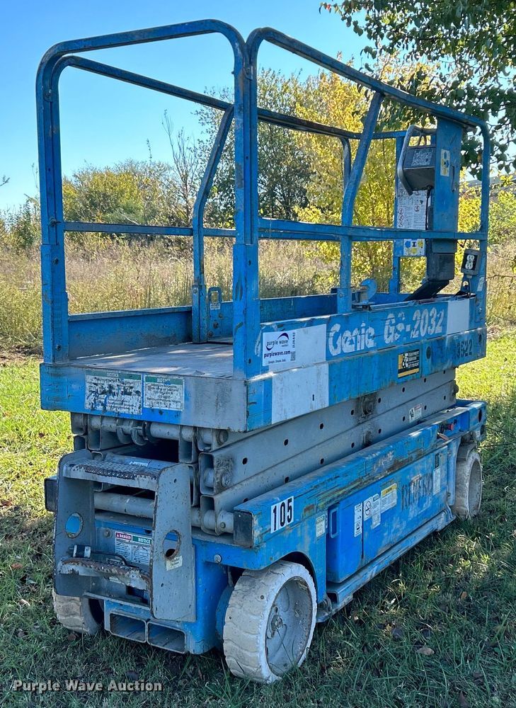 Genie GS-2032  scissor lift - DJ6442