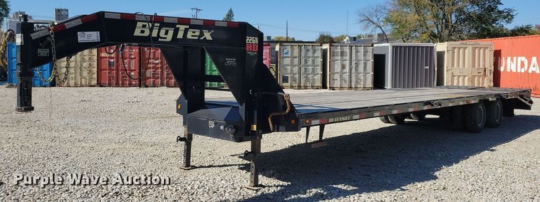 2017 Big Tex 22GN  equipment trailer - DN4179