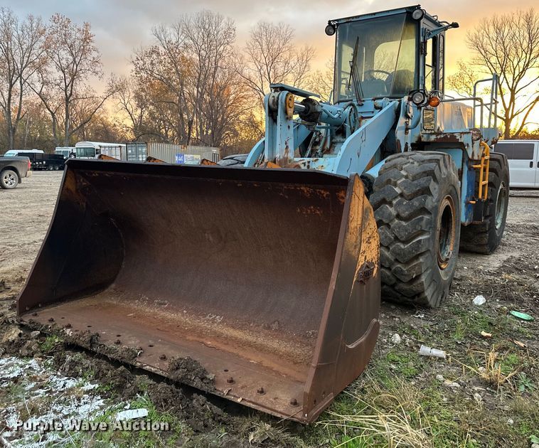 1999 Hyundai HL760  wheel loader - DW2915