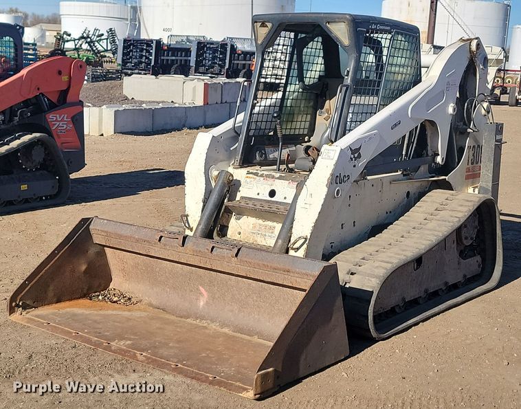 2005 Bobcat T300  tracked skid steer loader - JG9622