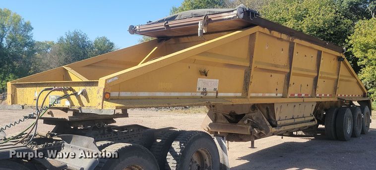 1996 Corn Belt Mfg.  bottom dump trailer - JG9779