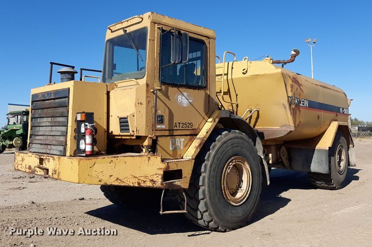 1993 Caterpillar D25D  water wagon - KD9149