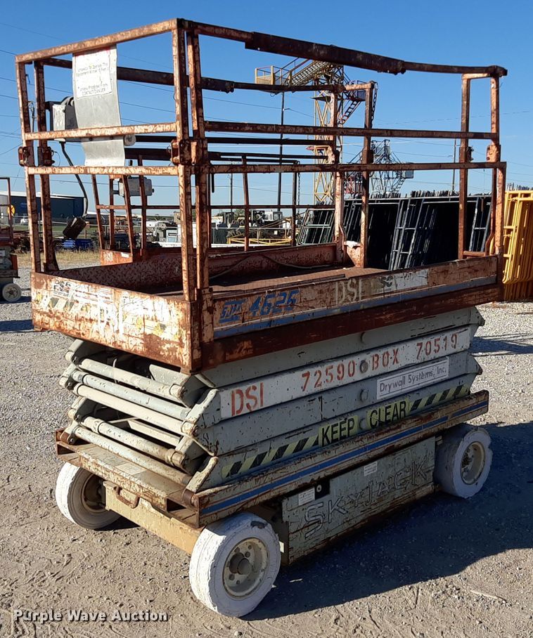 Skyjack 4626  scissor lift - KD9155