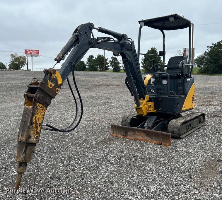 2007 John Deere 17D  mini excavator - KH9569