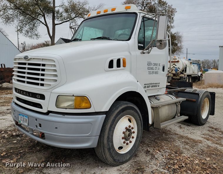 2006 Sterling A9500  truck cab and chassis - LO9964