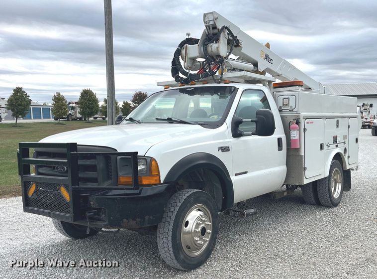 1999 Ford F450 Super Duty  bucket truck - MG9522