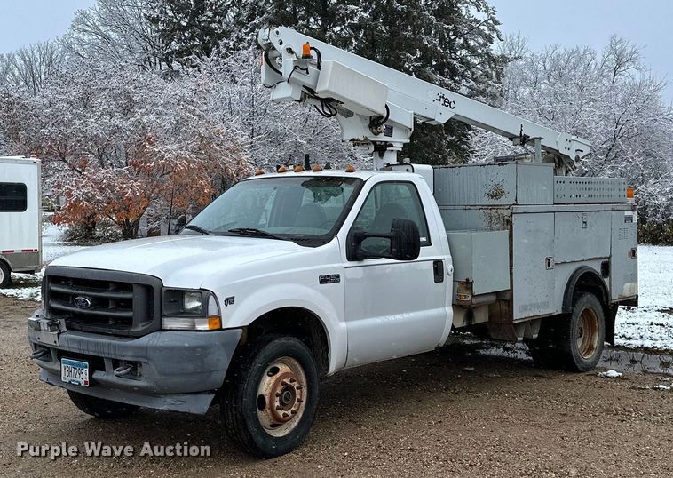 2002 Ford F450 Super Duty  bucket truck - MQ9524