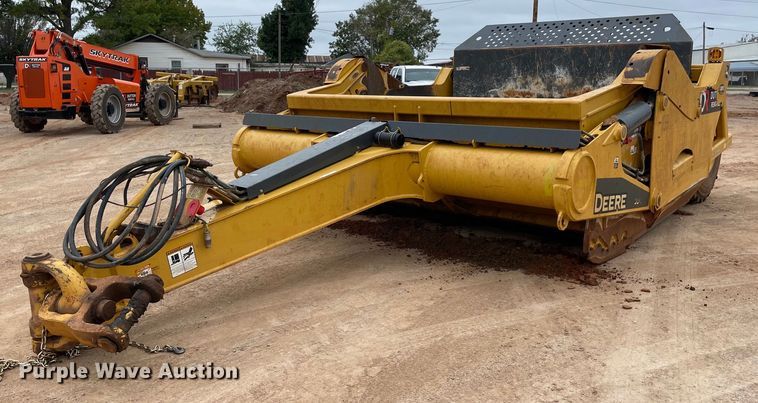 2017 John Deere 2010DE  scraper - NA9683