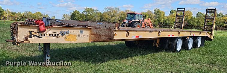 2004 Kaufman  equipment trailer - NP9005