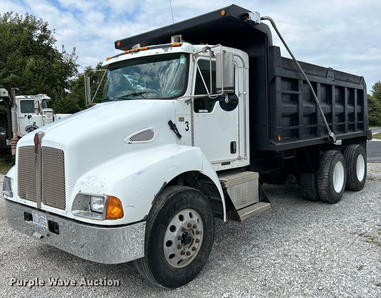 2007 Kenworth T300  dump truck - NQ9836
