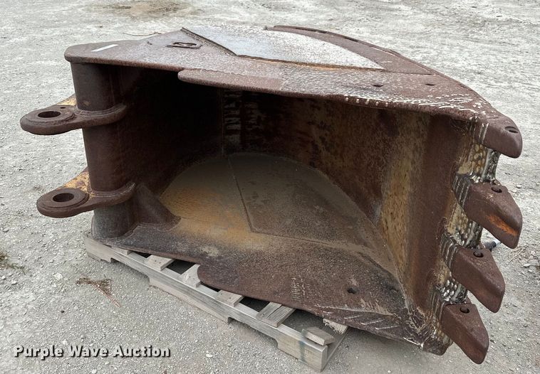 Balderson  excavator bucket - OK9040