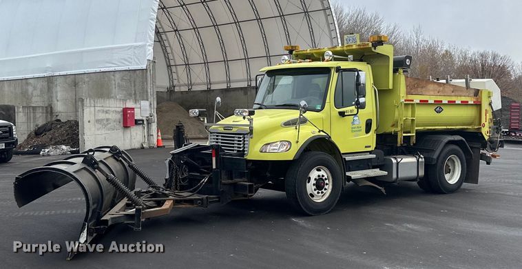 2006 Freightliner Business Class M2  dump truck - LO9300