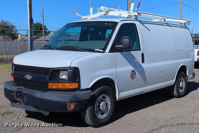 2009 Chevrolet Express 2500  van - LY9455
