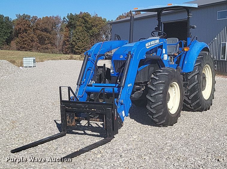 2014 New Holland T4.95 MFWD tractor - DO4710