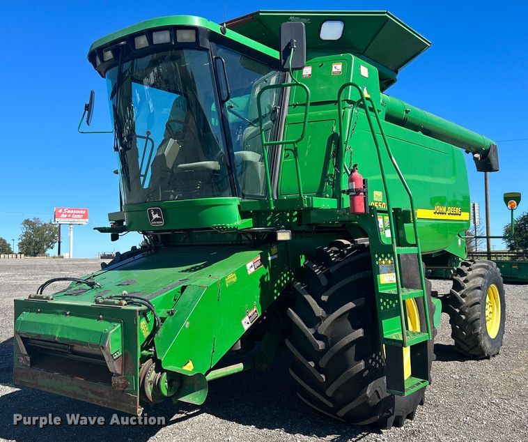 2001 John Deere 9550  combine - KH9545