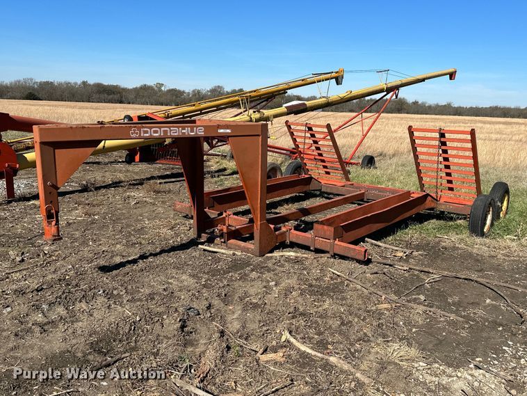 Donahue windrower trailer - KT9193