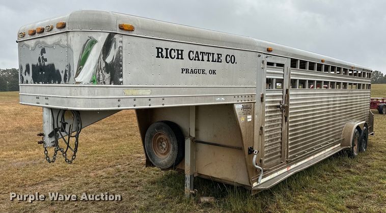 2004 Elite  livestock trailer - NQ9486