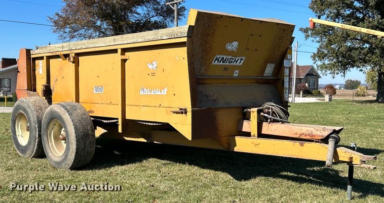 Knight  1050 manure spreader - NR9349