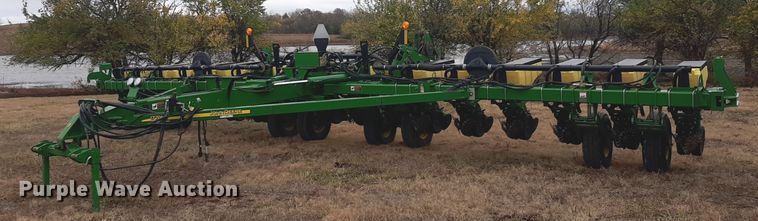 John Deere 1770NT  planter - OF9568