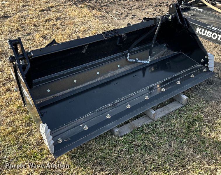 Kubota CB2580  skid steer four-in-one bucket - OK9199