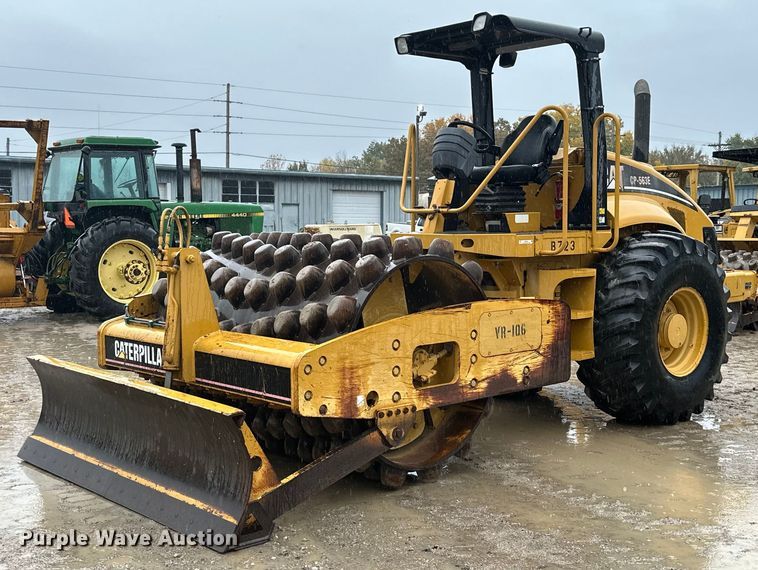 2005 Caterpillar CP-563E  single drum vibratory roller - JE9432