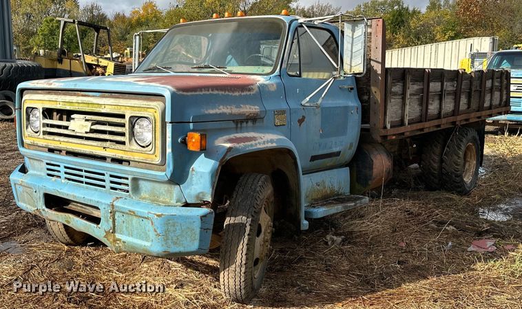 1979 Chevrolet C60  flatbed truck - JE9439