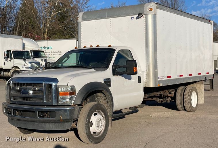 2010 Ford F550  box truck - DP0235