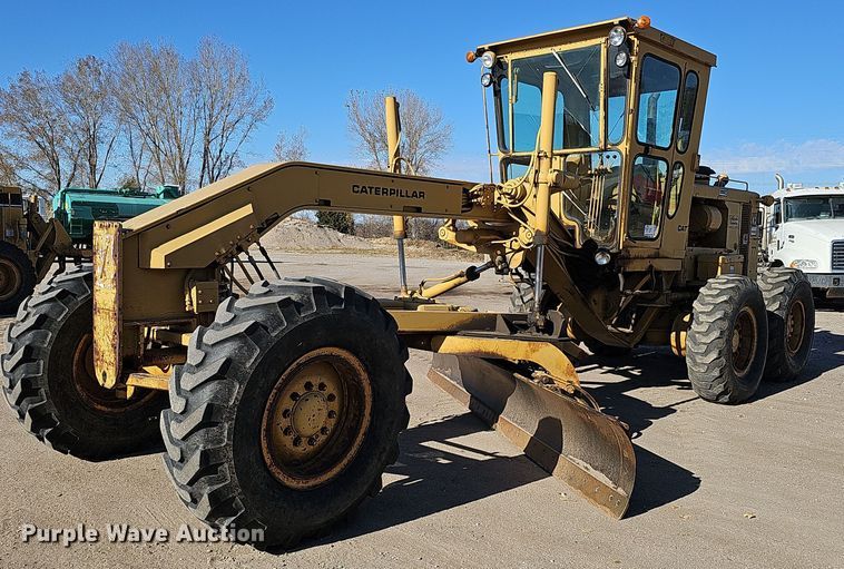 1980 Caterpillar 140G motor grader - DQ8485