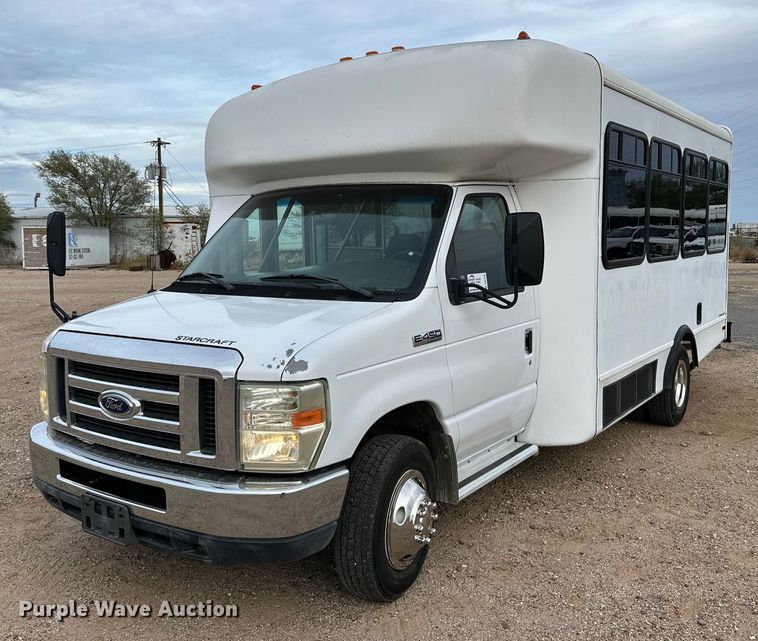 2008 Ford E450 Super Duty  shuttle bus - DQ1525