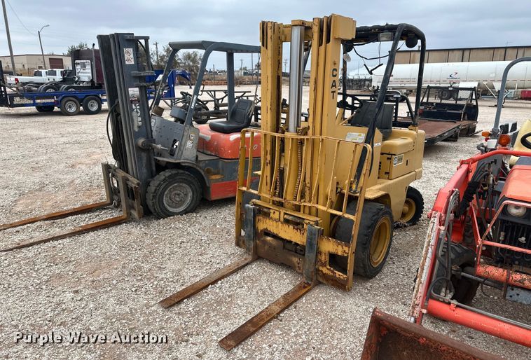 Caterpillar V50B  forklift - IU9121