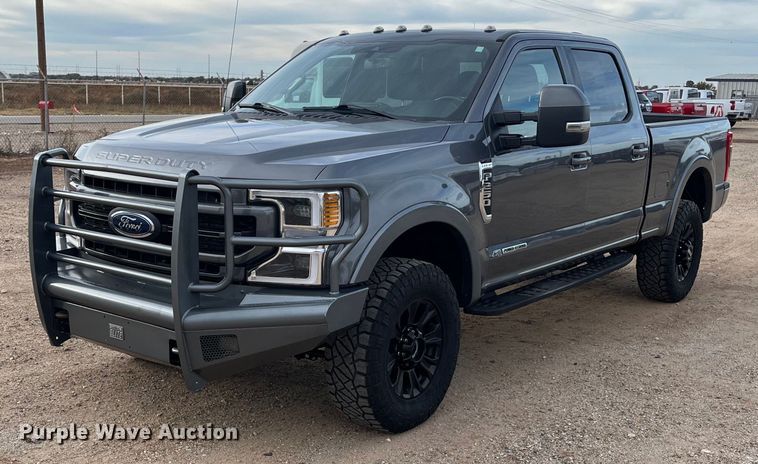 2022 Ford F250 Super Duty Lariat  Crew Cab pickup truck - JT9243