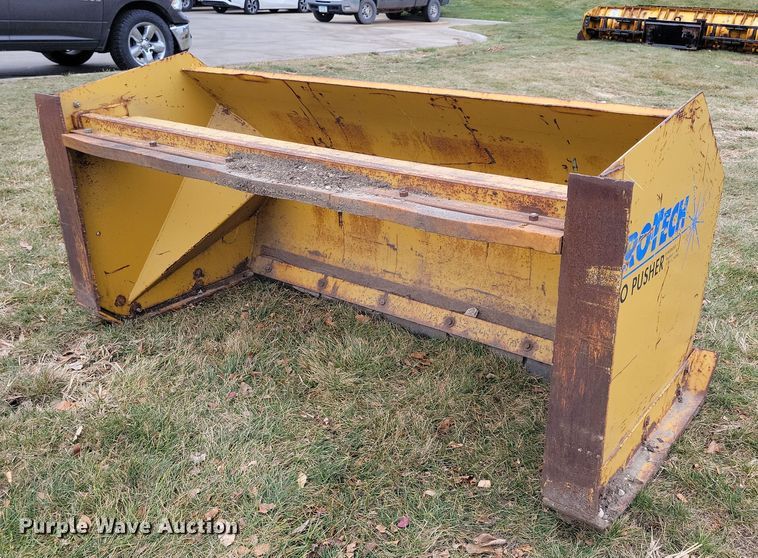 Pro-Tech  72&quot; W skid steer snow pusher - LC9338