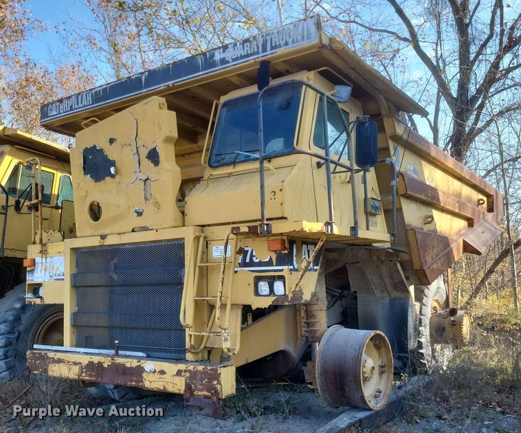 1996 Caterpillar 775B  haul truck - DK1176