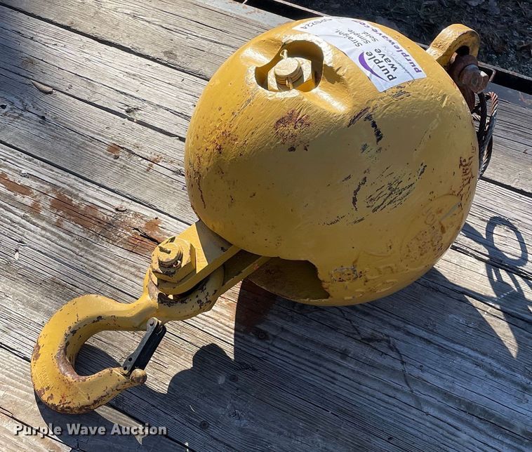 Johnson  crane ball and hook - DP0224
