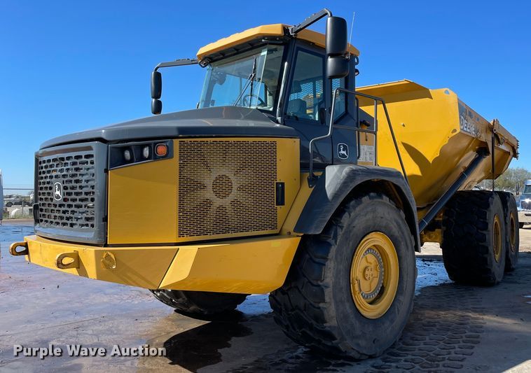 2017 John Deere 410E  haul truck - DQ2276