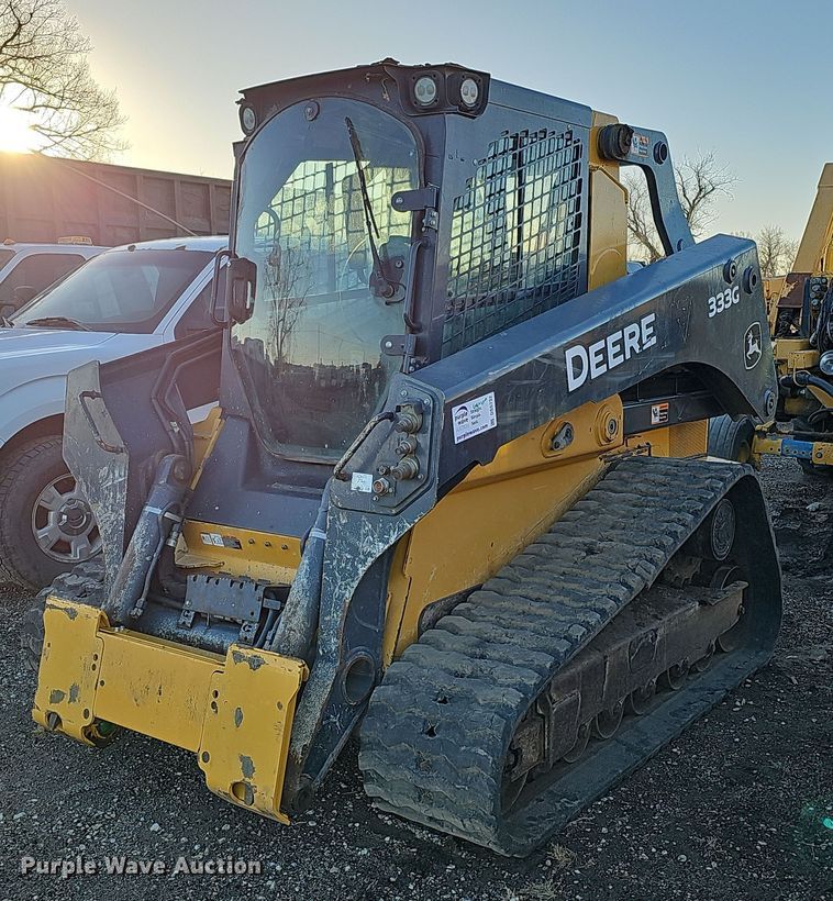 2017 John Deere 333G  tracked skid steer loader - DS5732
