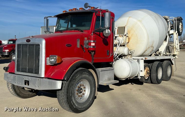 2007 Peterbilt 357  ready mix truck - EV9391