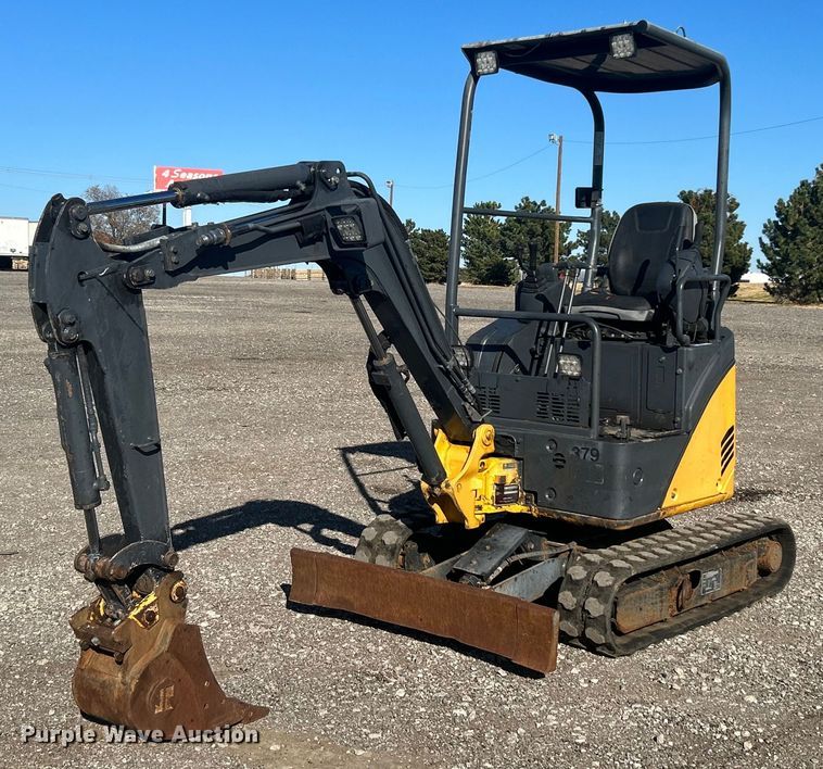 2010  John Deere 17D  mini excavator - KH9625