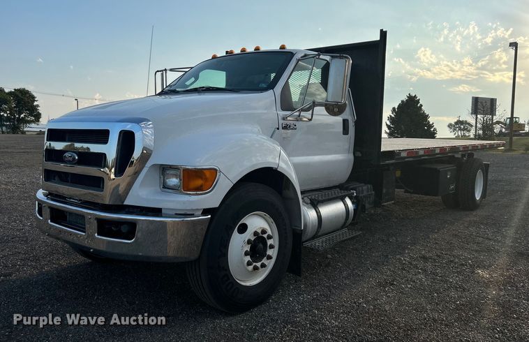 2015 Ford F750 Super Duty  dump flatbed truck - KW9036