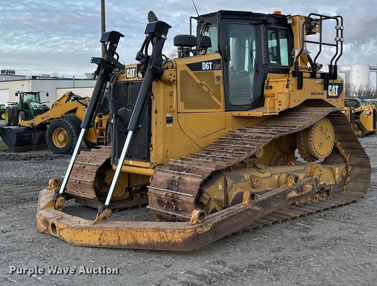 2018 Caterpillar D6T LGP  dozer - LO9335