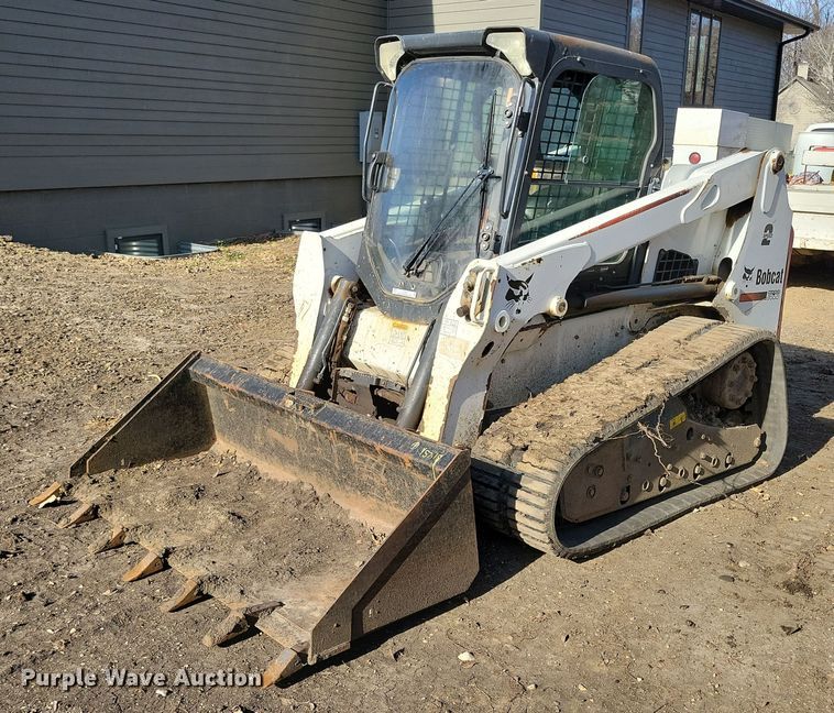 2012 Bobcat T630  tracked skid steer loader - LO9993