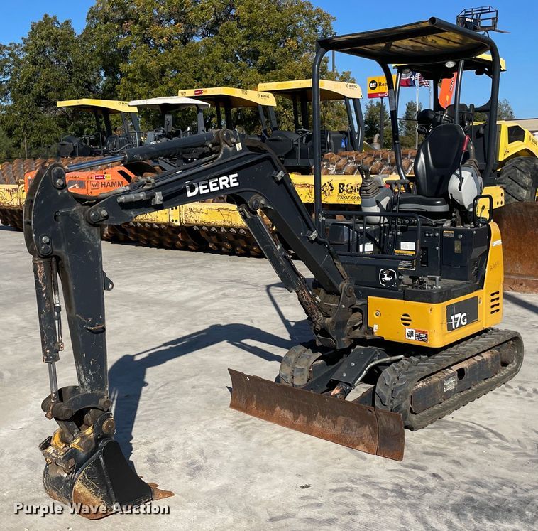 2019 John Deere 17G  mini excavator - LV9197