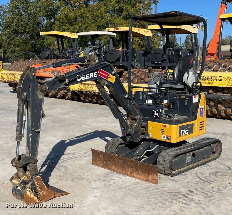 2019 John Deere 17G  mini excavator - LV9199