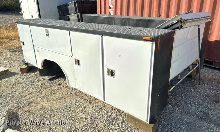 Reading 132FADW  Utility truck bed - NM9032