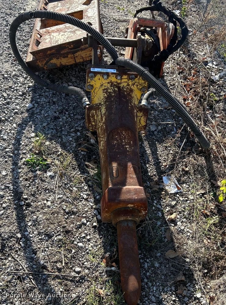2000 Atlas Copco SB552  backhoe breaker - NR9323